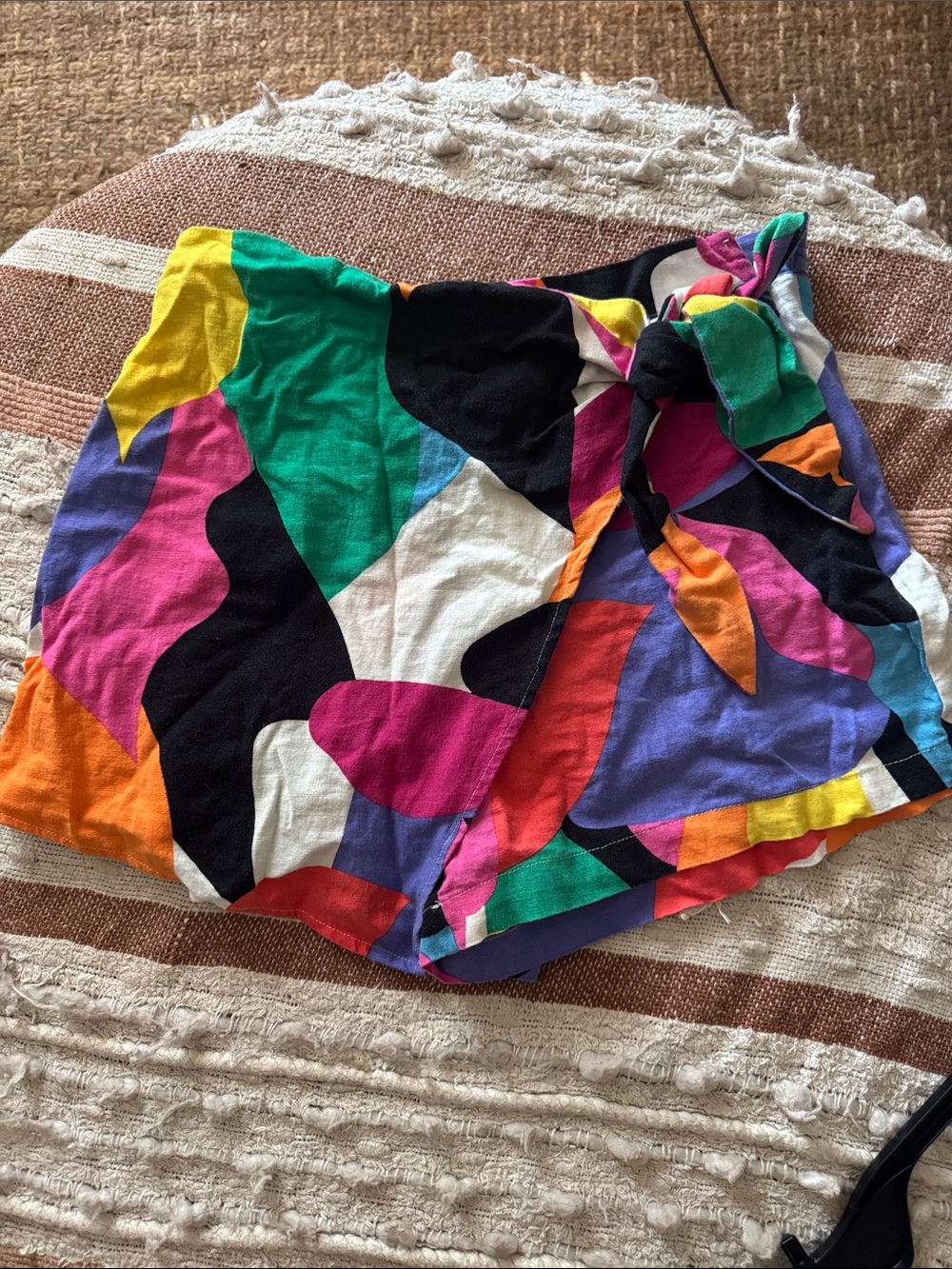Colorful Abstract Print Tie-Waist Shorts